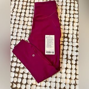 Lululemon Base pace HR crop